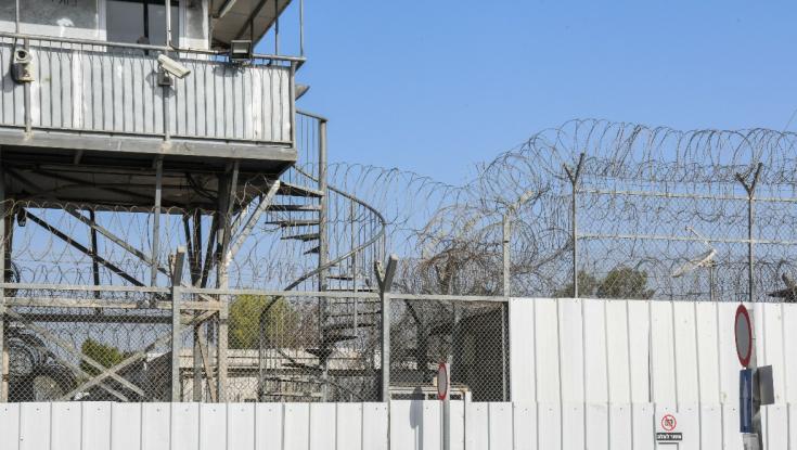 אסיר נמצא בתאו ללא הכרה וללא דופק - מותו נקבע במקום