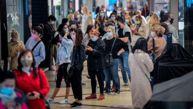הקורונה לא הלכה: "יש מחשבה להחזיר לתקנות את חובת עטיית מסכות"