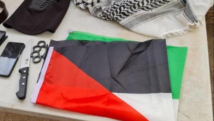 המשטרה מנעה פיגוע בהר הבית: מוסלמי נתפס עם סכין ואגרופן