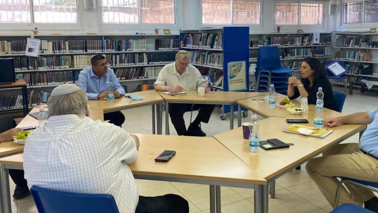 מנהלי רשתות במוסדות החינוך של הציונות הדתית: אנחנו בסכנה