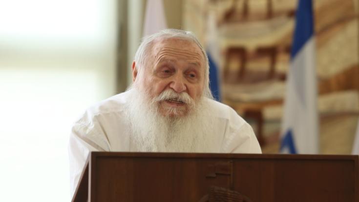 "הוא ישב בצד על כיסא ובכה בדמעות כמי שאוהב בכל נפשו את ארץ ישראל"