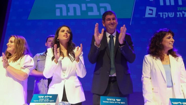סקר מנדטים: איילת שקד ויוסי ברודני ממשיכים לפגוע בימין