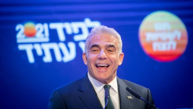 יום הזיכרון | הביקורת המאשימה של לפיד: "הנופלים לא מתו בשביל שישראל תיראה ככה"