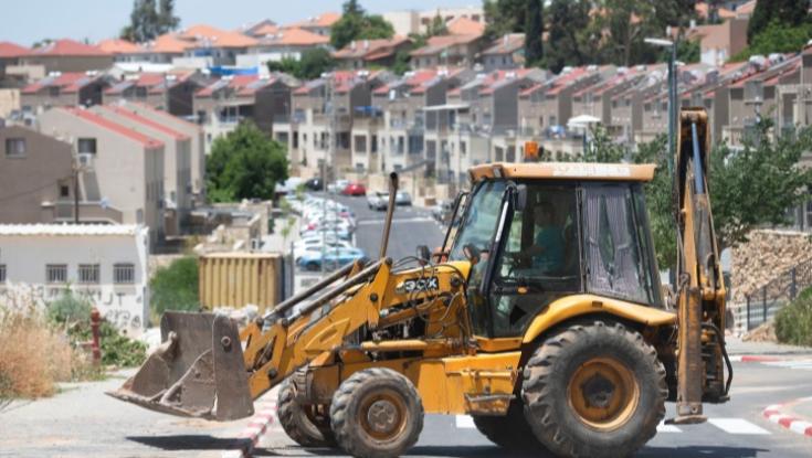 בנט התקפל: בעקבות לחץ אמריקאי לא יאושרו תכניות בניה חדשות ביו"ש