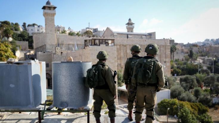 שני לוחמים הושעו לאחר שתקפו פעילי שמאל: "אירועים חמורים"