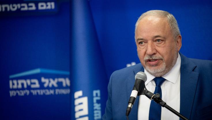 ליברמן על הדרישה לשני רבנים ראשיים חרדים: "התקפלות של הקואליציה"