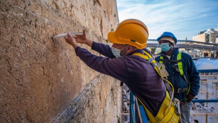 בצל מבצע חיסוני הקורונה, שומרים גם על בריאות אבני הכותל המערבי