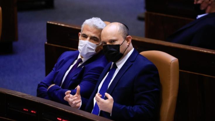 שמאל ימין שמאל: בקואליציה מתקשים להבין מה רוצה בני גנץ