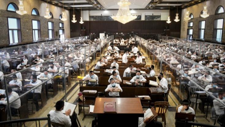 ליברמן הפתיע: "נוריד את שעות החובה ללימוד בכולל ל-20"