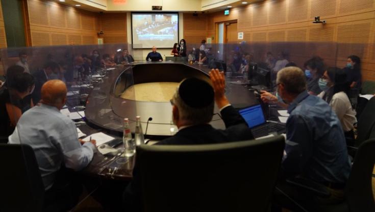 על חודו של קול: ועדת החוקה אישרה את תקנות הסגר