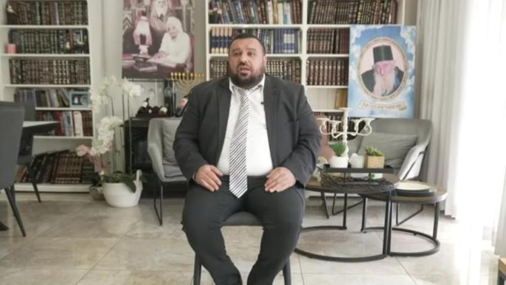 חמסה על הראש שלכם: הרב שמוציא כישופים, טומאות ועין הרע ברגע אחד