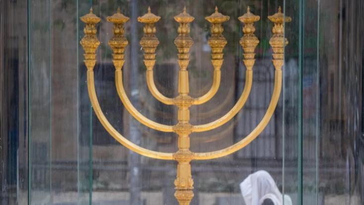 יכול להיות שהנר הארוך ביותר בעולם היה בבית המקדש?