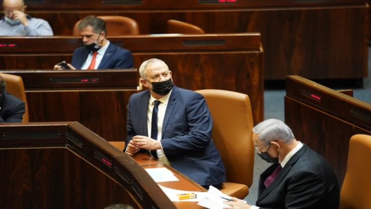 גנץ דורש מנתניהו: להביא לממשלה את מינוי פרקליט המדינה ומנכ"ל משרד המשפטים