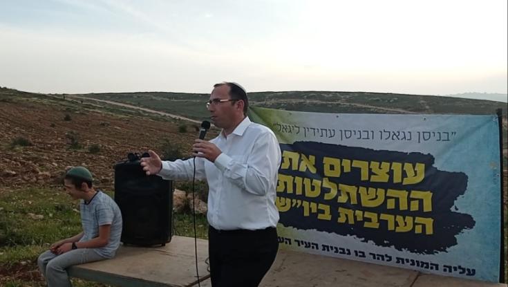 אחדות בכנסת: ח"כ מימינה יוצא להגנת שמחה רוטמן