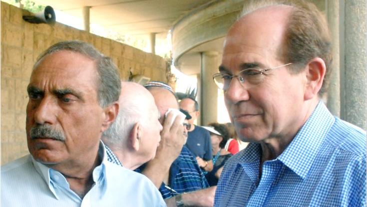 מה הקשר בין צמד רעים, נקניקיות ושיא גינס?
