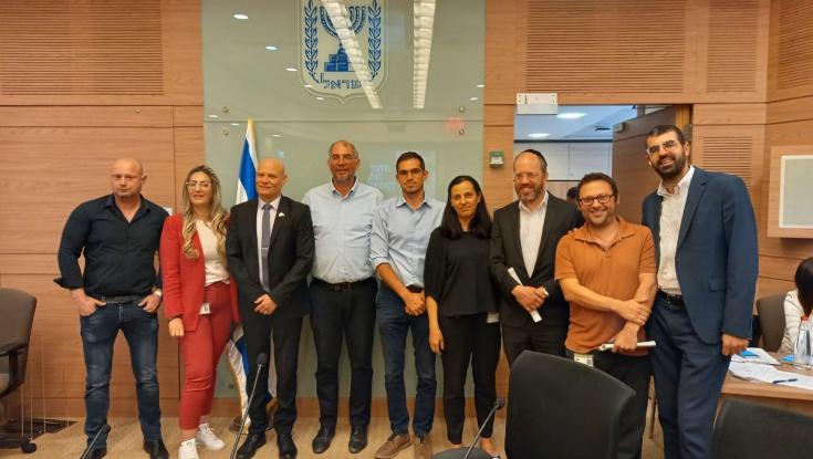 אושרה הרפורמה בשכר העוזרים הפרלמנטריים: תוספת שכר גם לבוגרי ישיבות