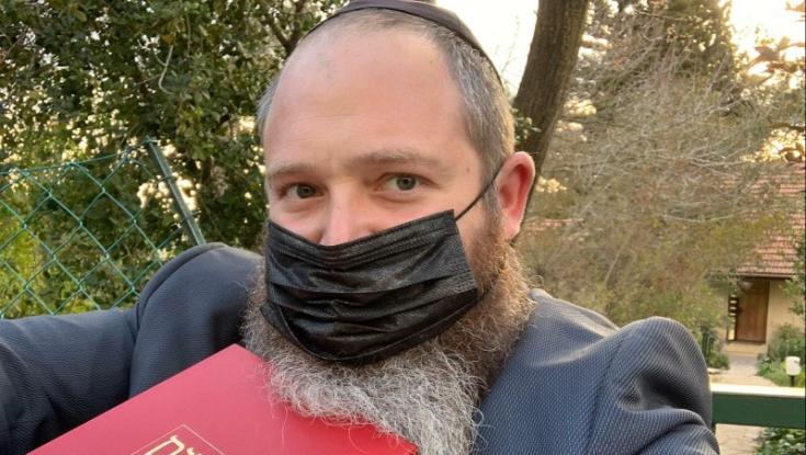 שִׂמְחָה וְשָׂשׂוֹן לַיְּהוּדִים: מאות ניצולים ממיסיון ומשביה זכו לביקורי בית ומשלוח מנות