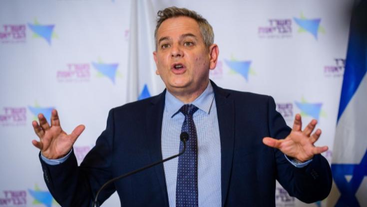 שר הבריאות סוגר את המפעל של שטראוס עד "שנוודא שאין סכנה לציבור"