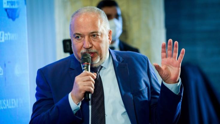 ליברמן הכריז: "נפעל לשילוב גברים חרדים ונשים ערביות בשוק העבודה"