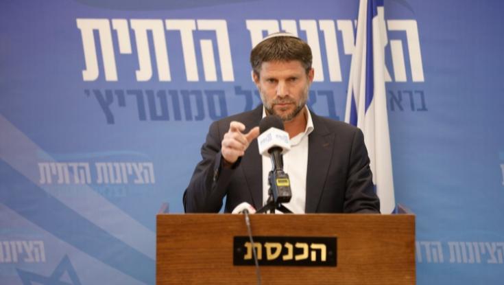סמוטריץ' תוקף את בנט: "מגלומניה ילדותית של איש קטן"