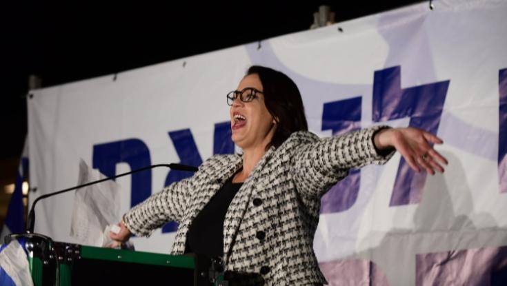 גלית דיסטל אטבריאן על החיקוי בארץ נהדרת: "גזענות בוטה - נכנסתי בהם"