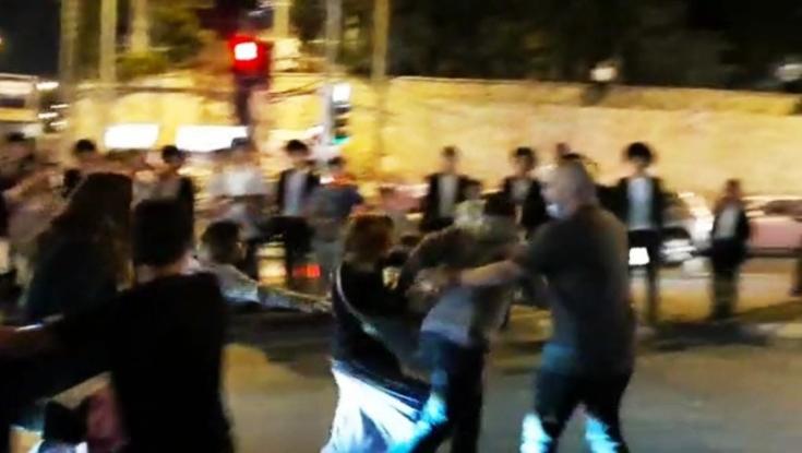 בלשים עצרו באלימות קשה נערה שמחתה על מות אהוביה סנדק ז"ל