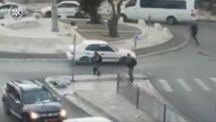 הלוחמים שנטרלו את המחבל שוחררו ללא תנאים מגבילים | המפכ"ל: "התווספו הערב עוד שני גיבורים"