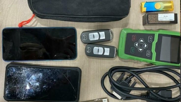 סגירת מעגל: המשטרה יצאה למרדף ותפסה 3 גנבי רכב בפעולה
