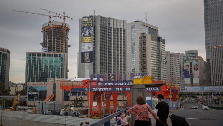 רמת גן: גבר בן 81 נפל מגובה 2 קומות ופונה לבית החולים במצב בינוני