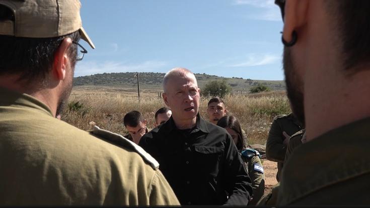 שר הביטחון גלנט בגבול הצפון: "עלול להיות קיץ חם"