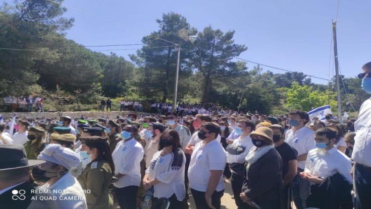 מרגש: תמר שחר הגיעה לראשונה למקום נפליתו של אחיה בקרב גוש עציון