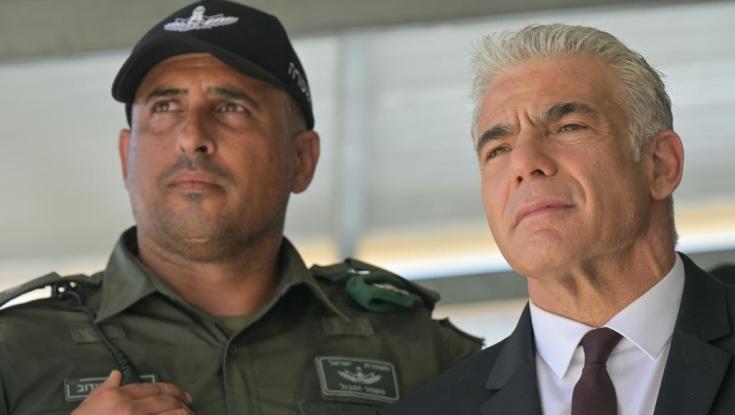 לפיד הגיע לביקור ראשון ביהודה ושומרון