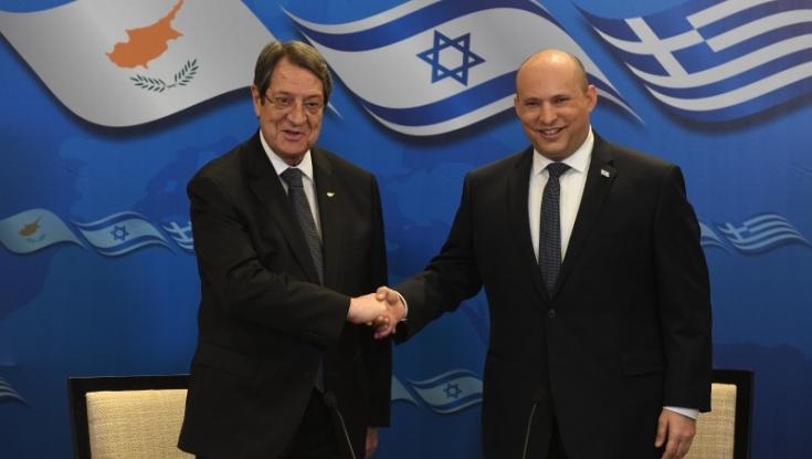 בנט נפגש עם נשיא קפריסין: "נעבוד יחד בשמירה על השגשוג"
