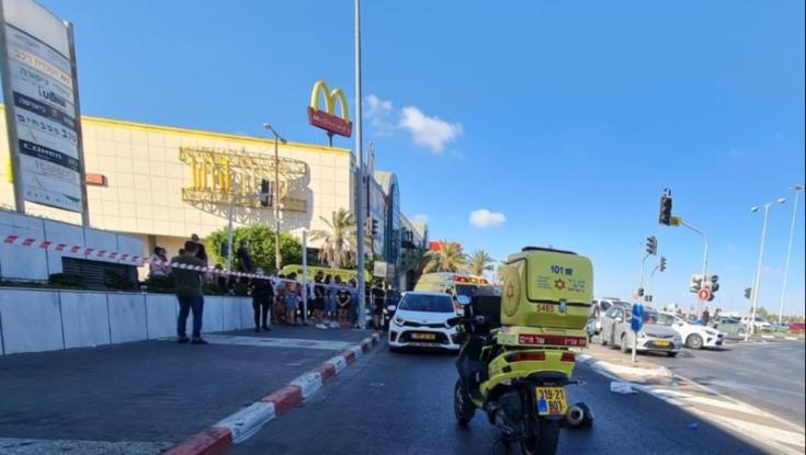 ראשון לציון: צעיר נורה למוות בסמוך לקניון, חשד לחיסול   | צפו בתיעוד