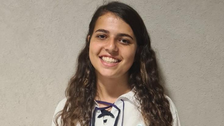 אחרי 92 שנה שינוי בחולצת התנועה של הקומונריות