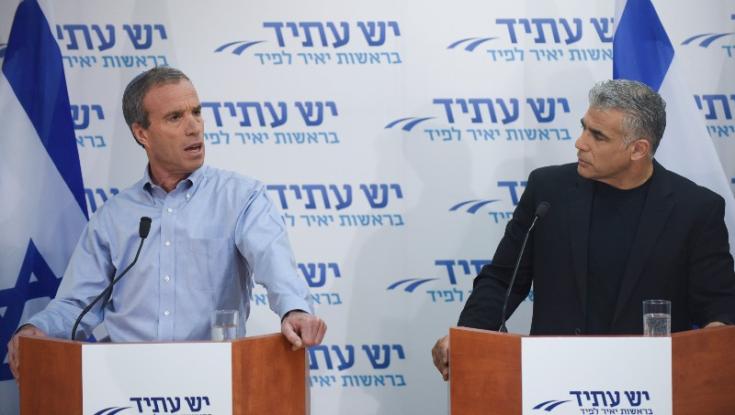 לפיד מגבה: "אם שטרן היה אומר שהוא גרס תלונות על הטרדה מינית, היינו נפרדים ממנו"