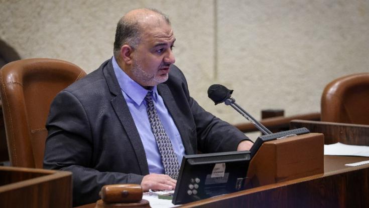 עבאס מודיע: לא אתמוך בחוק האזרחות