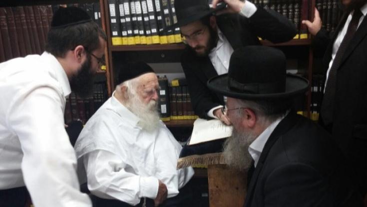 הרב שמואל אליהו על הרב קנייבסקי: עמוד התורה ואיש חסד