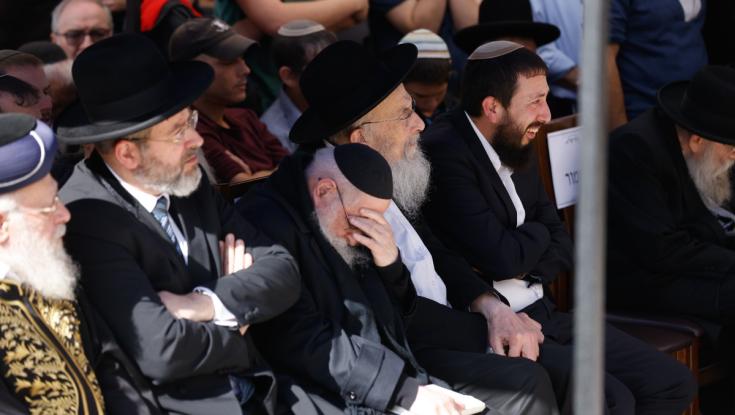 מסע הלווית הרב שטרנברג זצ"ל בתמונות