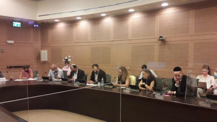 בכנסת אישרו את הארכת התו הירוק, שמחה רוטמן: "קבינט הקורונה לא התכנס, הכל חפ לפ"