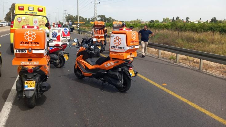 רוכב אופנוע נפצע קשה בתאונה בכביש 57