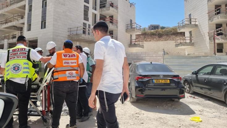 פועל נחתך ממסור חשמלי ברמת שלמה - מצבו בינוני