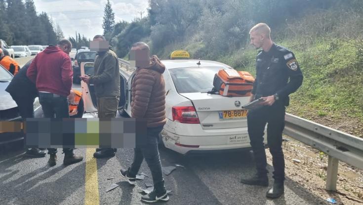 פצוע בינוני עד קשה ופצוע קל בתאונה בכביש 66