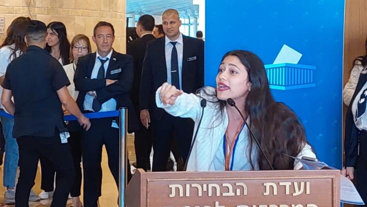 הדר מוכתר הגישה רשימה: "באתי למרר לפוליטיקאים את החיים"