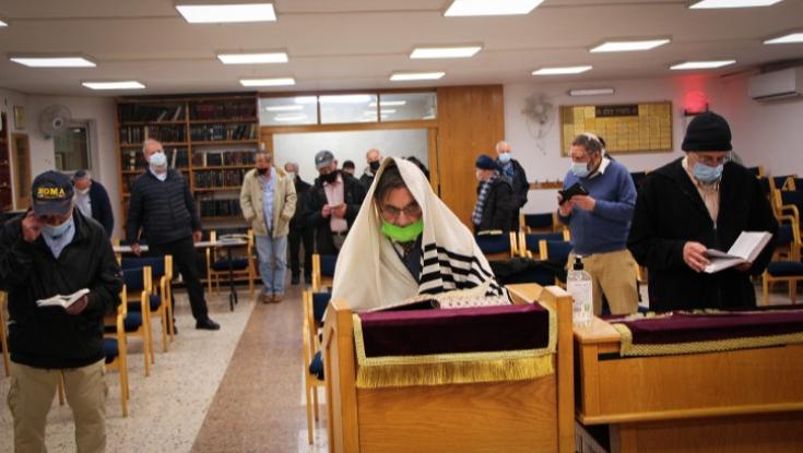 לקראת החגים: המשטרה תמפה בתי כנסת אשר עלולים להכיל התקהלויות
