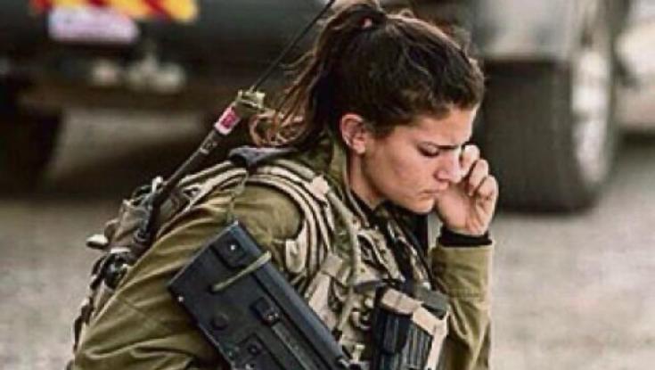 אור ליבני היא מפקדת הגדוד הראשונה בחי"ר גבולות