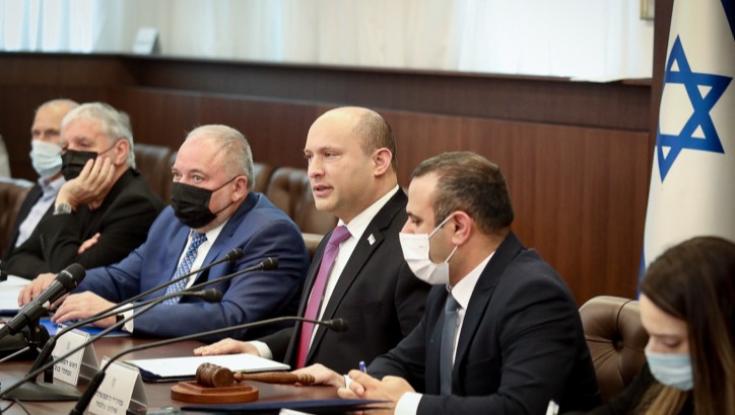בנט על מסע הלוויה של הרב קנייבסקי: "הטראומה של אסון מירון עדיין טרייה אצל כולנו"