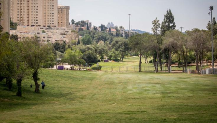 הבחור שיצאתי איתו הריץ אותי בכל הפארק - חשבתי שאני עומדת להתעלף