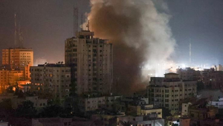 צפו בתיעוד: מטוסי קרב תקפו את ביתו של בכיר חמאס ברצועה