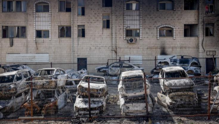 "לאסוף תרומות עבור תמיכה בכפר עוין זה לא יהודי"